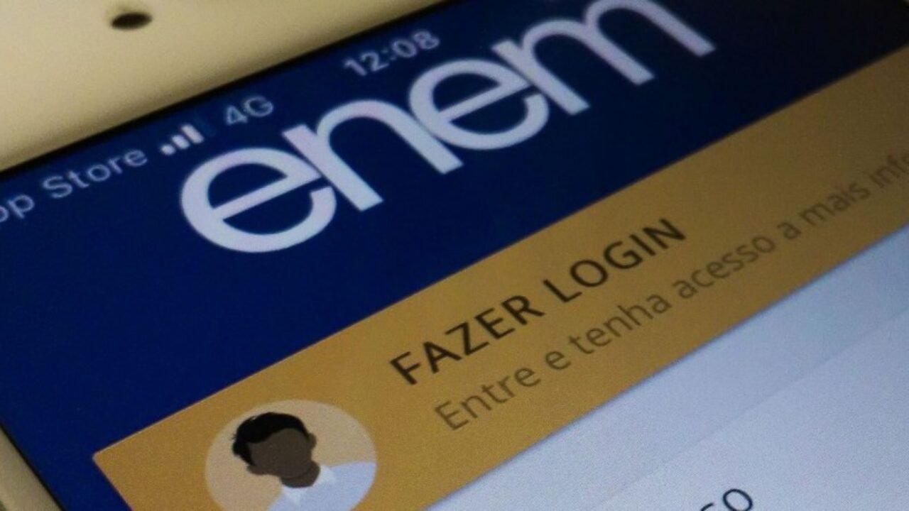 1_enem___foto_do_celular_no_site_do_enem-22396119