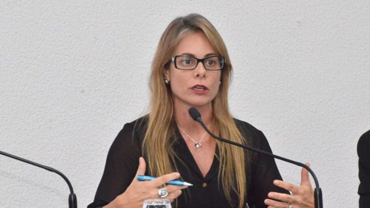 Christiane-Schimidt-secretaria-de-Economia