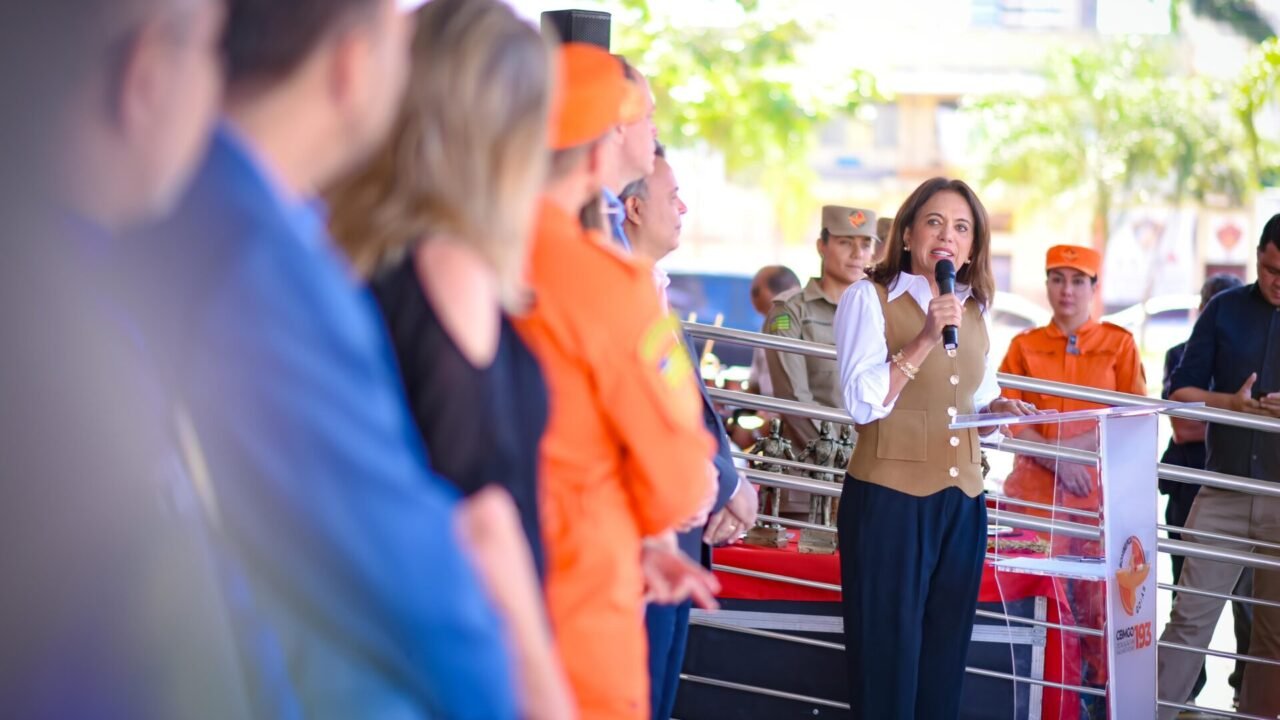 Corpo-de-Bombeiros-recebe-R-16-milhoes-em-viaturas-e-equipamentos-de-Gracinha-Caiado_Romullo-Carvalho-5