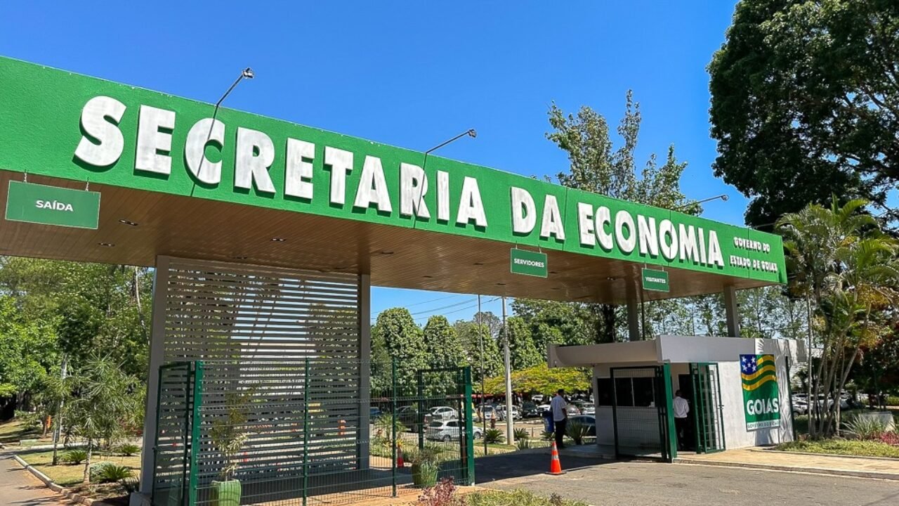 ECONOMIA-NEGOCIE-JA-EM-RETA-FINAL-FACHADA-EXTERNA-DA-SECRETARIA