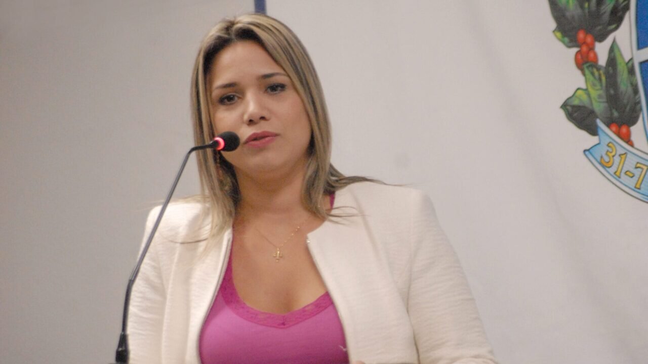 Elinner-Rosa-01-Affonso-Lima