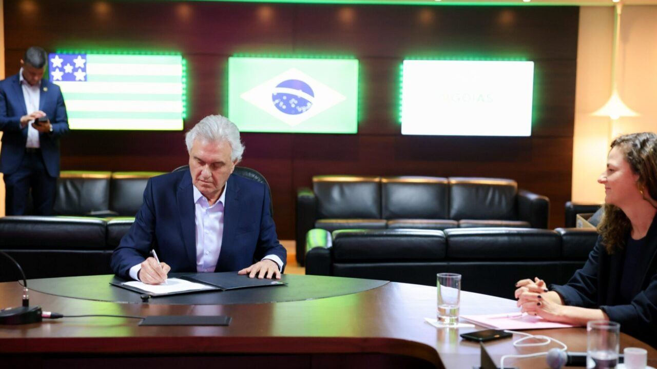 SECOM_DIAGNOSTICO_PRECOCE_DO_CANCER_DE_MAMA5_JUNIOR_GUIMAREAES_E_HEGON_CORREA