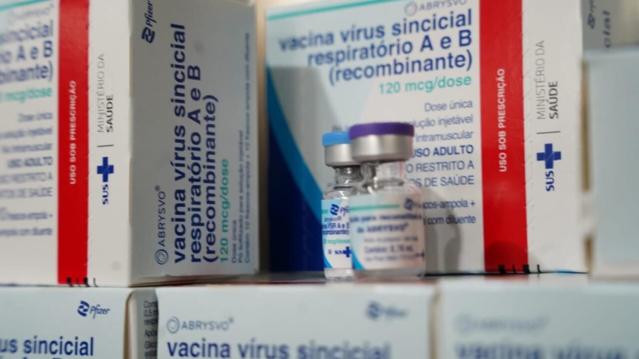 SES_VACINACAO_CONTRA_BRONQUIOLITE_EM_GESTANTES2-1536x1026