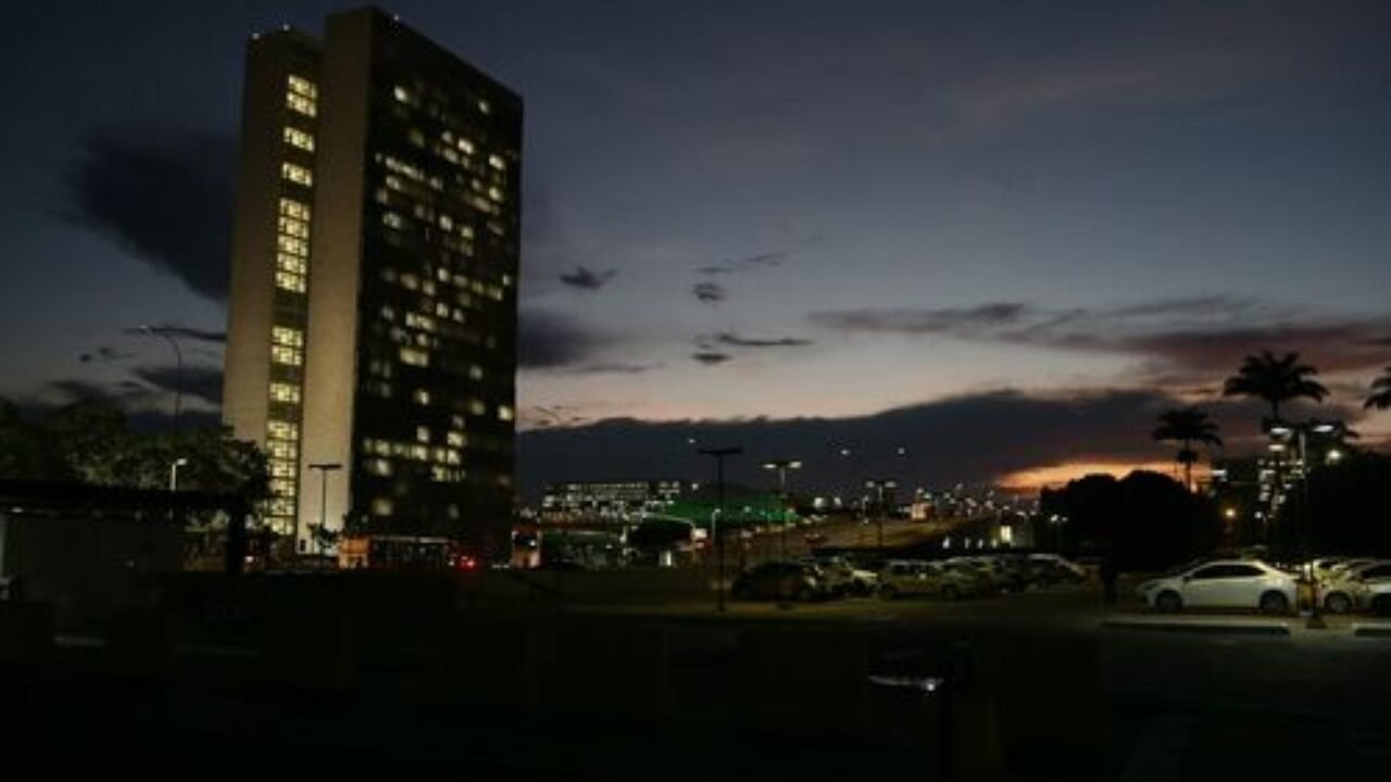 Final de tarde em em Brasília, prédio do Congresso Nacional