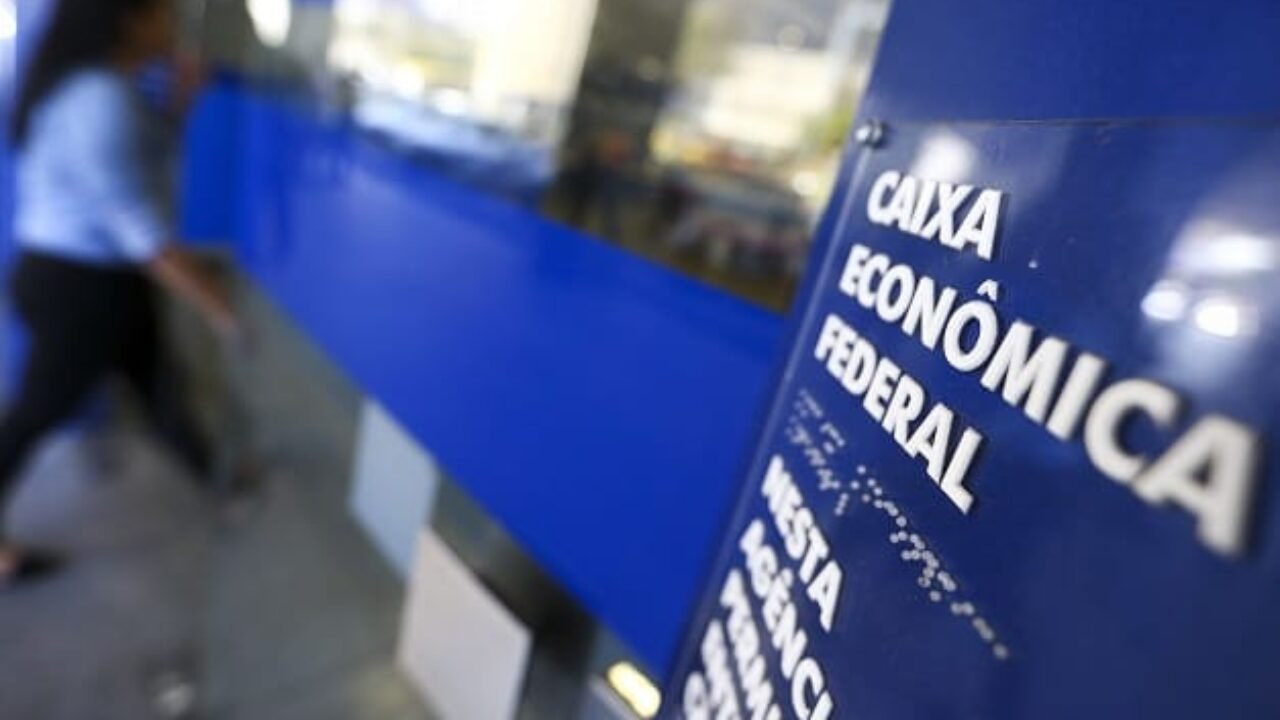 Caixa Econômica Federal inicia hoje (13) a liberação do saque de até R$ 500 em contas do Fundo de Garantia do Tempo de Serviço (FGTS).