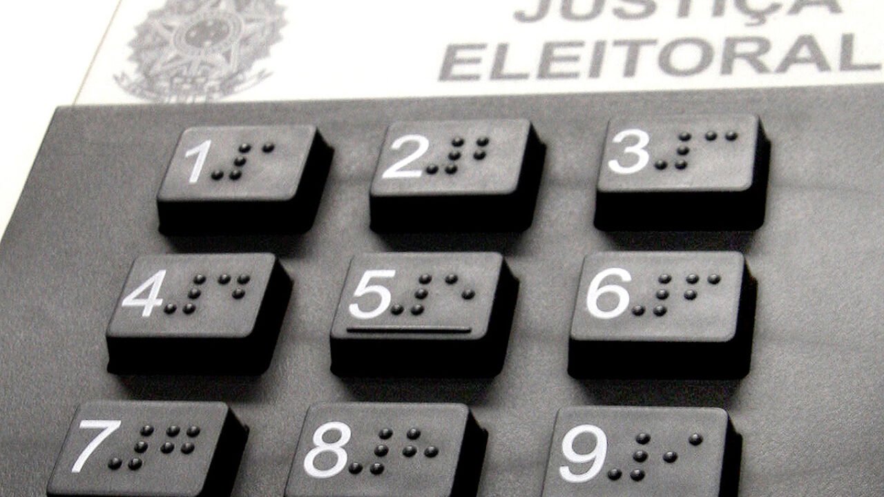 capa_35425_urnaeletronicaTSE