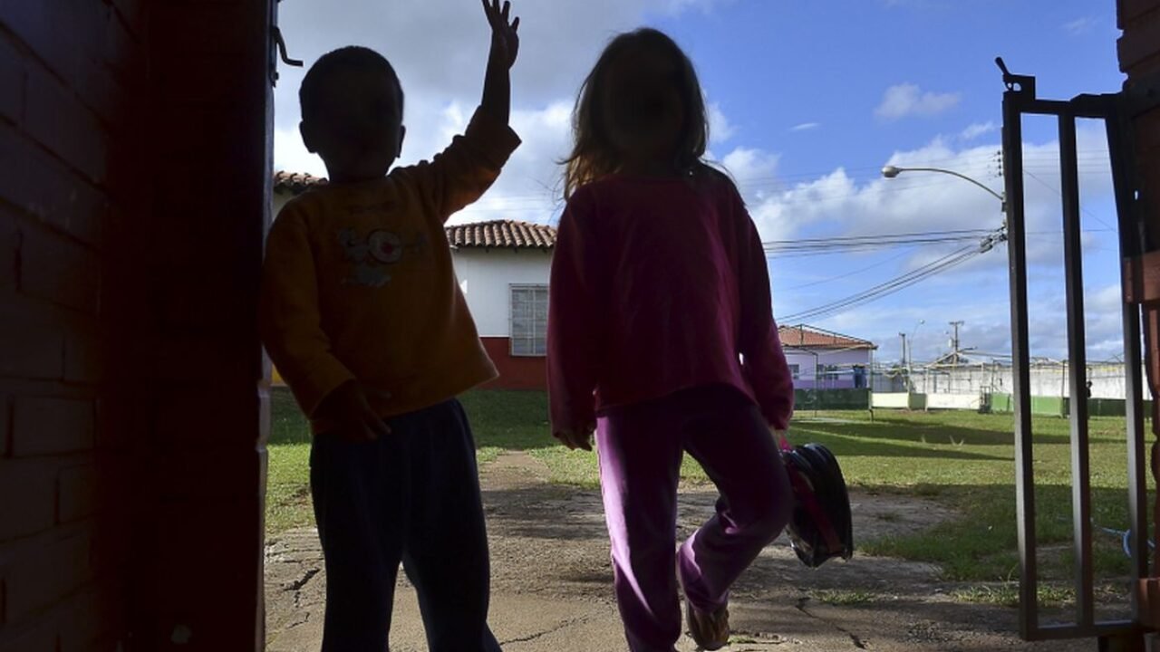 crianças