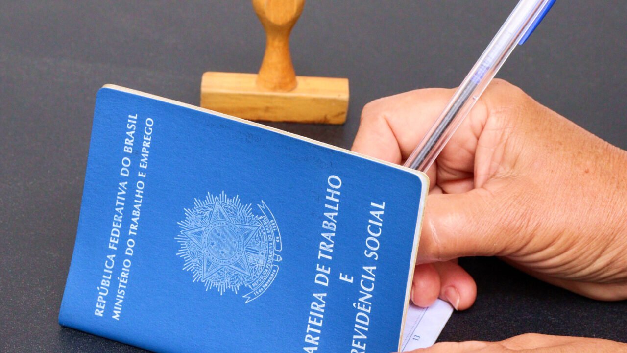 pensionista-com-carteira-assinada