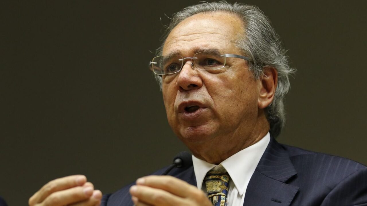 Entrevista coletiva do ministro da economia, Paulo Guedes