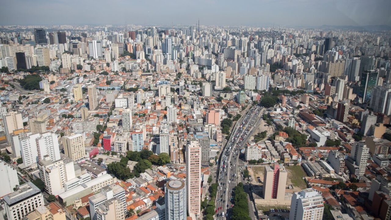 Vista aerea da cidade de São Paulo, rio Tietê, predios, São Paulo, cidade